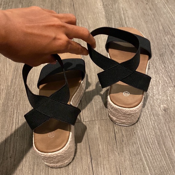 Platform Sandals - Picture 4 of 4